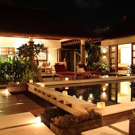 Villa Alex Seminyak Eksteriør billede